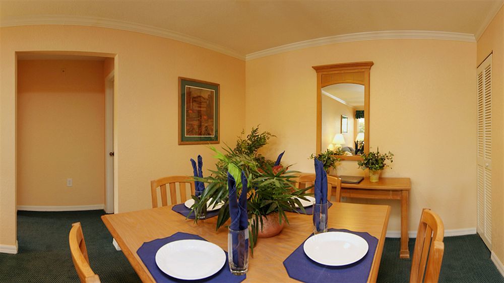 Mainsail Tampa Extended Stay Екстер'єр фото